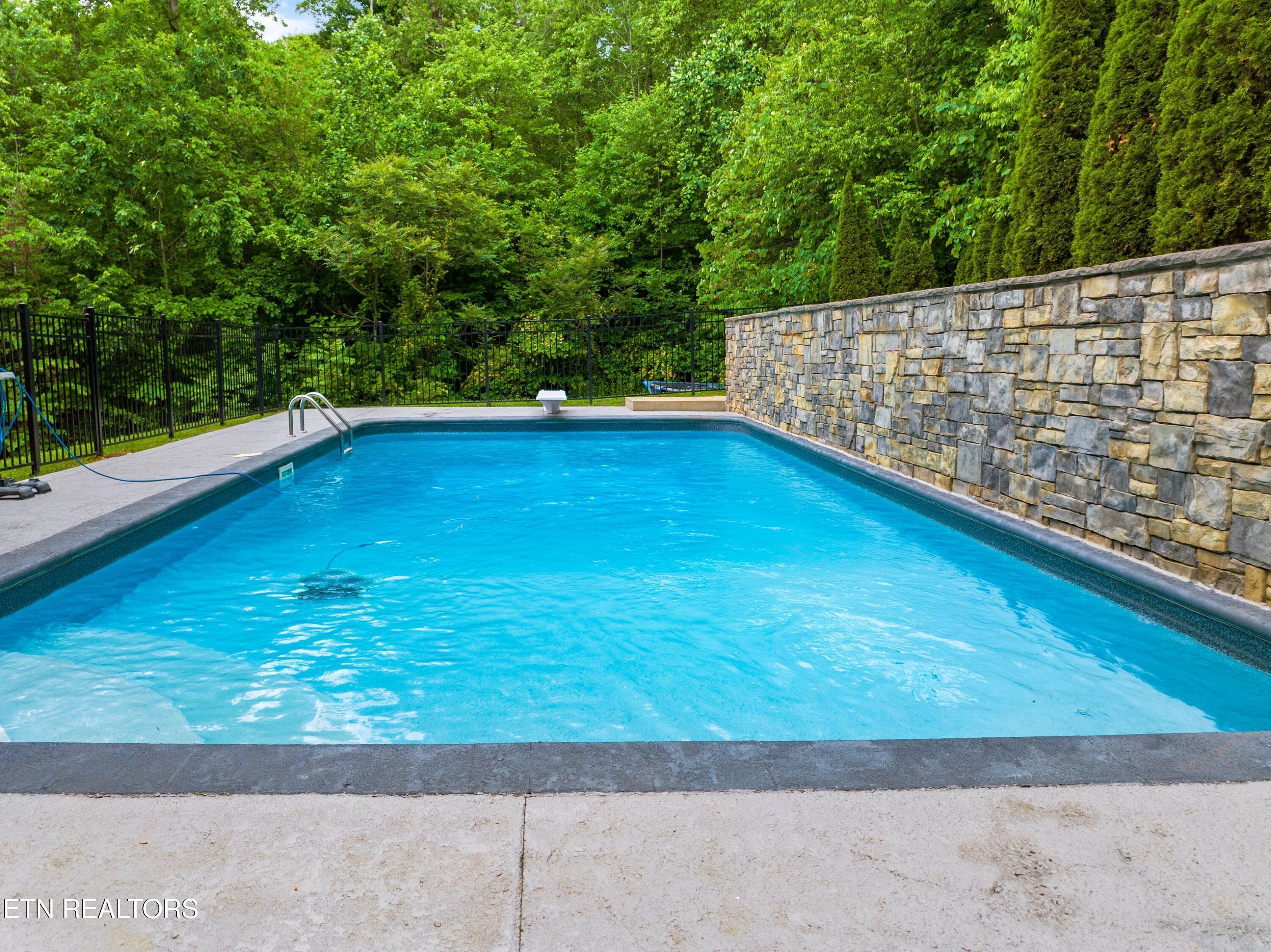 Image 3: 043-512SheaCourt-Morristown-TN-37814-SMA
