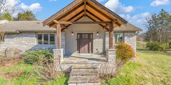 Image 4: 5-web-or-mls-617 Lewelling Road-45