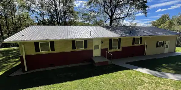 Image 2: Outside-Side1b