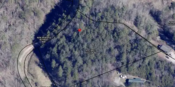 Image 3: Parcel