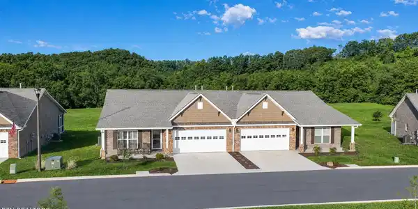 712 Snowflower Circle