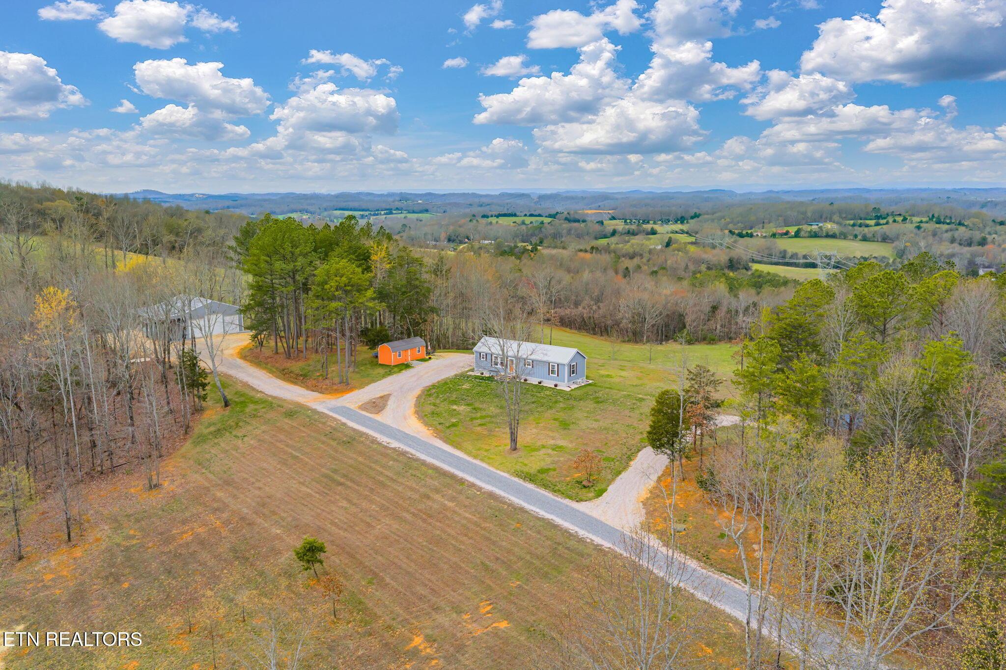 Image 2: 58-web-or-mls-3493 Foshee Road-57