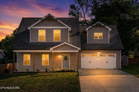 8027 SW Cobblestone Drive