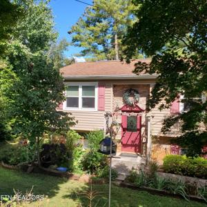 738 Bear Springs Rd