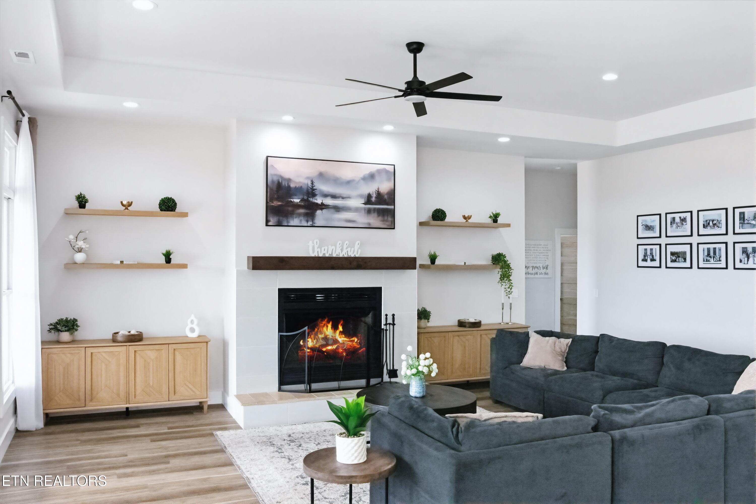 Image 4: IMG_7048 (2)