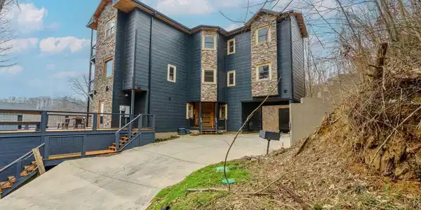 868 Cliff Branch Rd