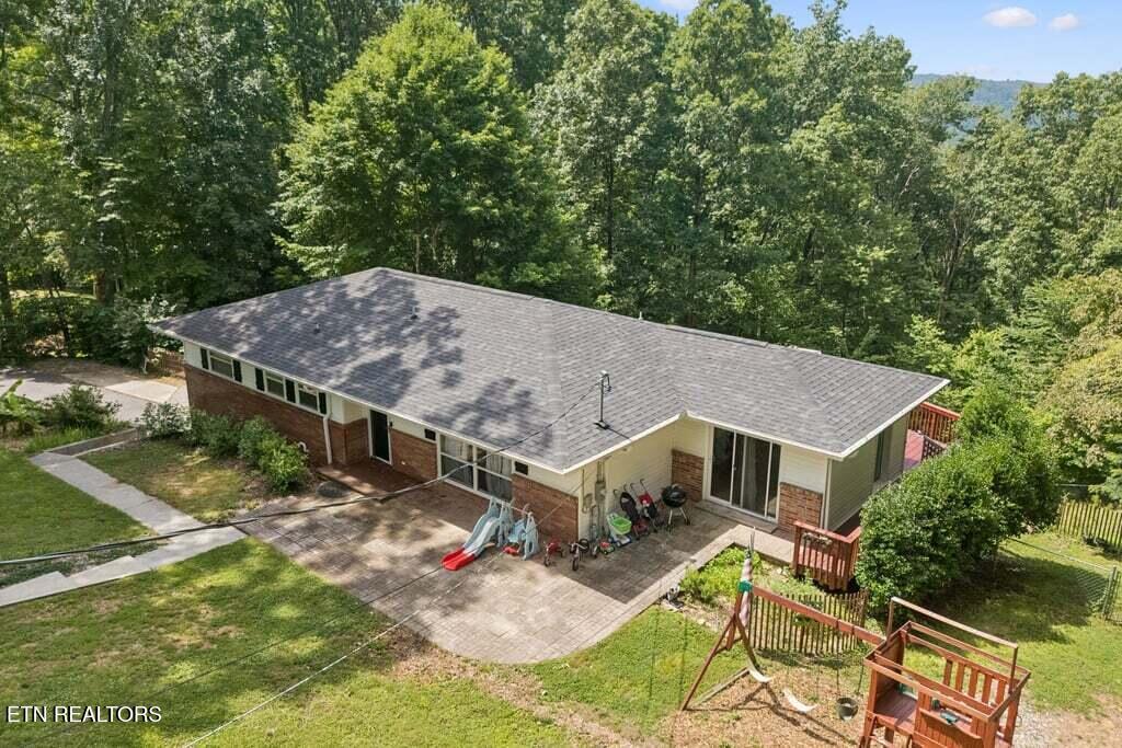 Image 4: 40-103 Morgan Rd - 040