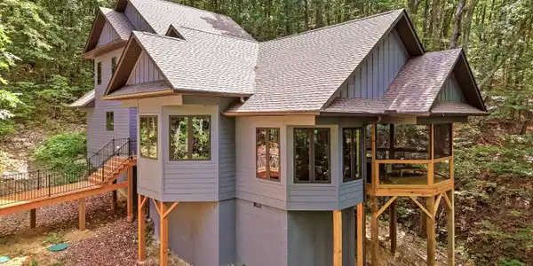 Image 2: Front