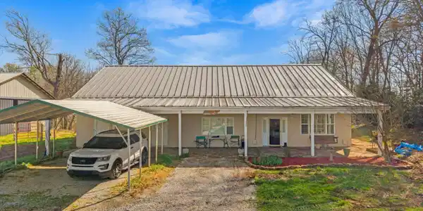 693 Little Dogwood Rd