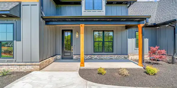 Image 2: 5-web-or-mls-1211 Herbert Drive-62