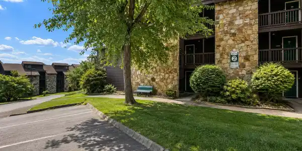 1380 Ski View Drive