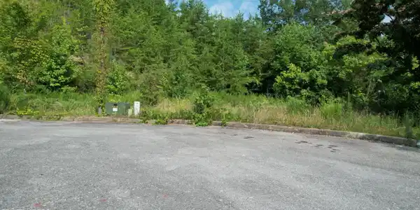 20-R &37 Cherokee Valley Drive
