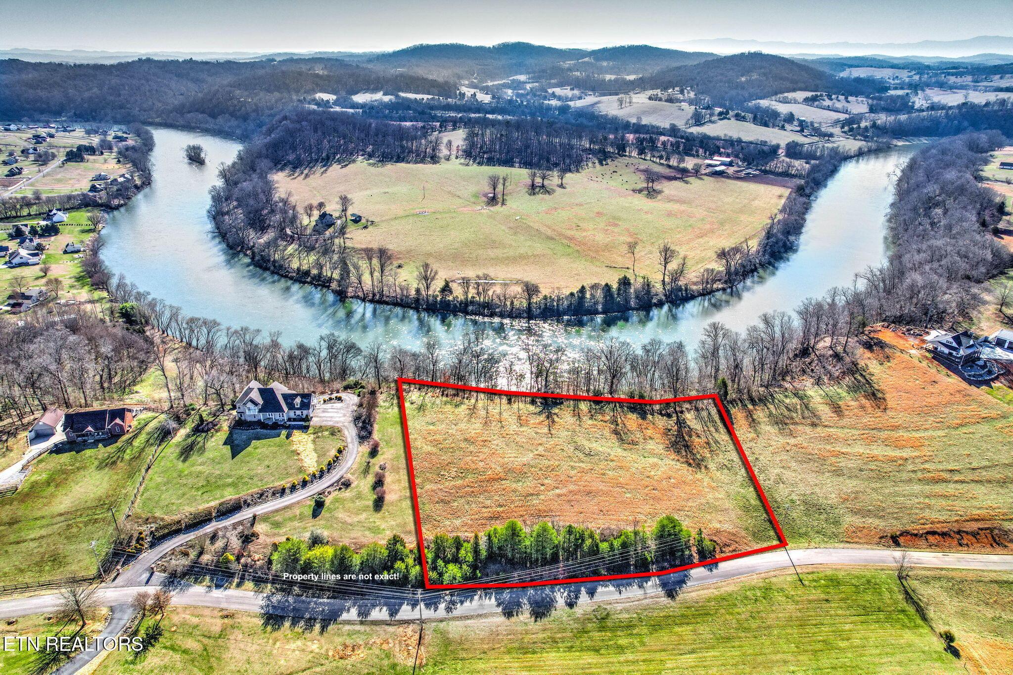 Image 3: 1-web-or-mls-DJI_0157_8_9-2