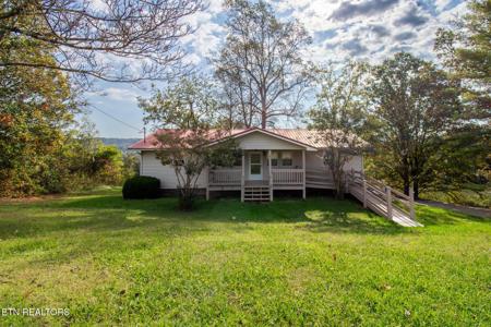 1642 N Charles G Seivers Blvd