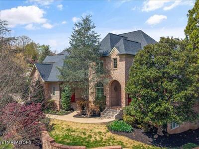 9007 Linksvue Drive