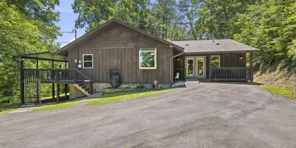 1501 Walt Price Rd