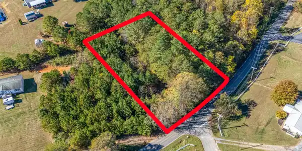 Image 3: 13-Lot View 21 A1
