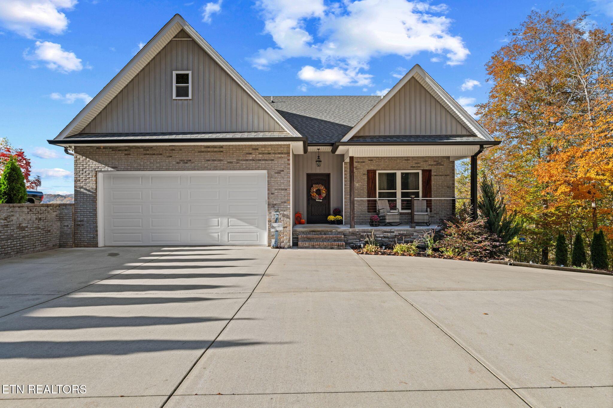 Image 2: 57-web-or-mls-1484 Hickory Pt-9571