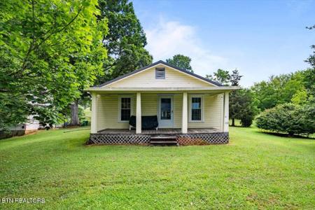 111 Hilltop Rd