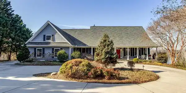 103 Colonial Court