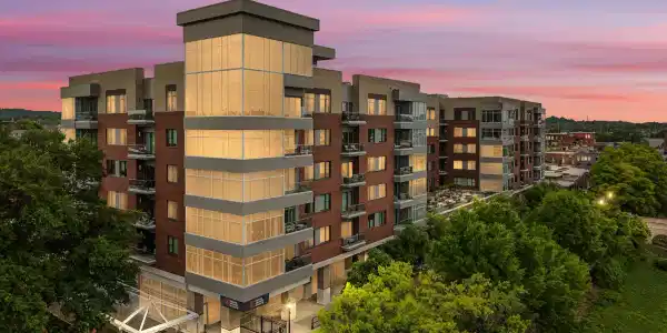 333 W Depot Ave