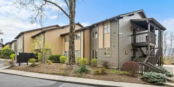 1050 Ski View Drive