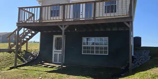 112 Daisy Lane