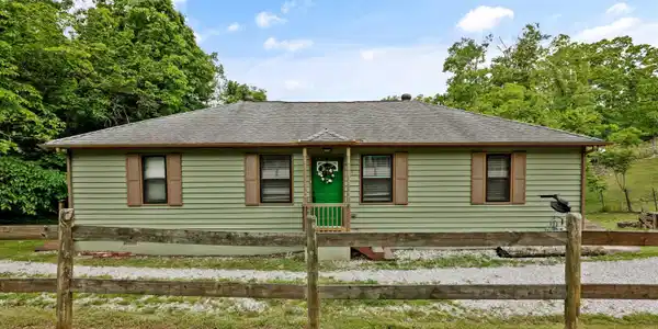 2719 Oak Grove Rd