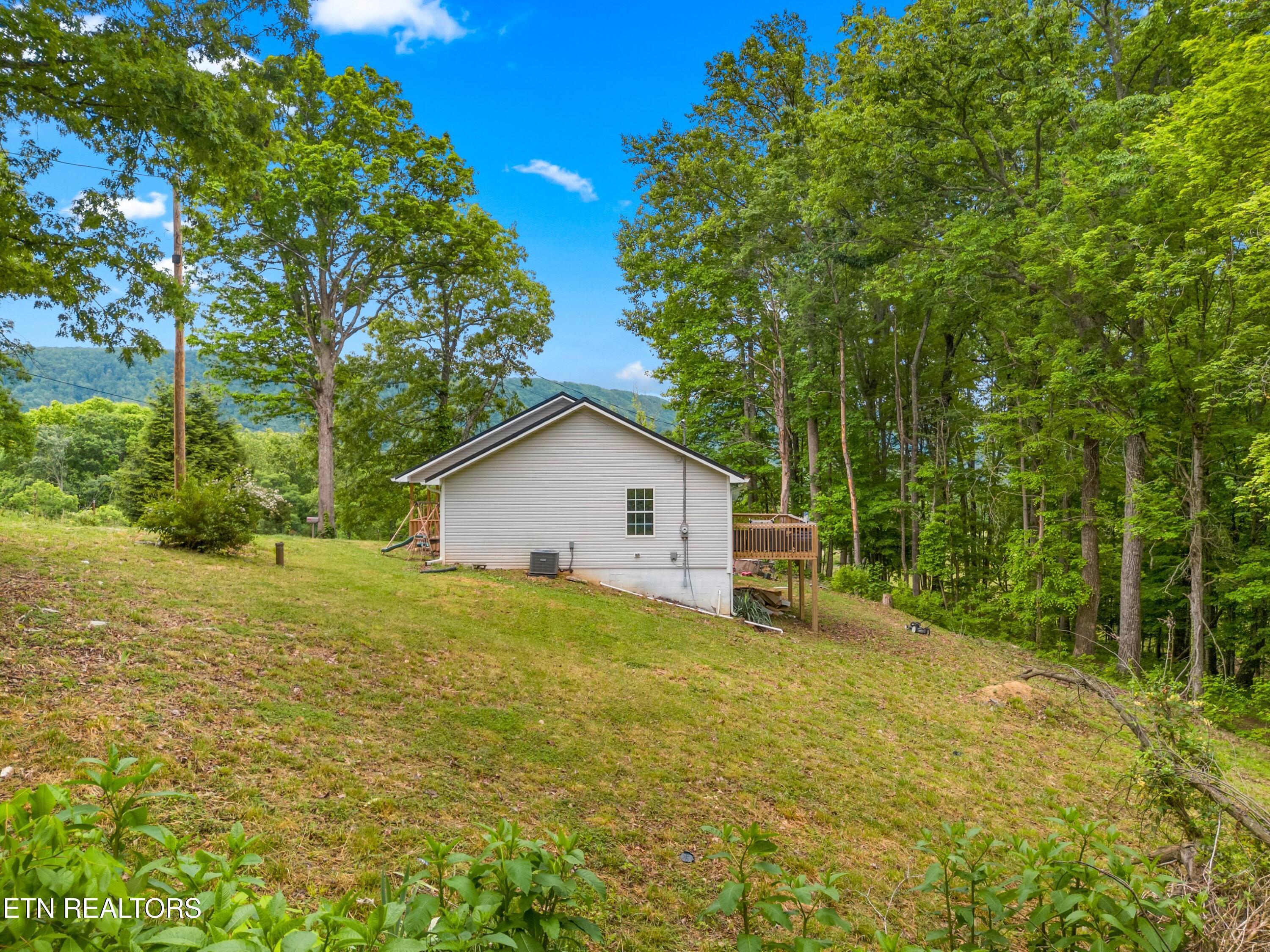 Image 3: 033-753DaltonRidgeRoad-ThornHill-TN-3788