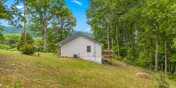 Image 3: 033-753DaltonRidgeRoad-ThornHill-TN-3788