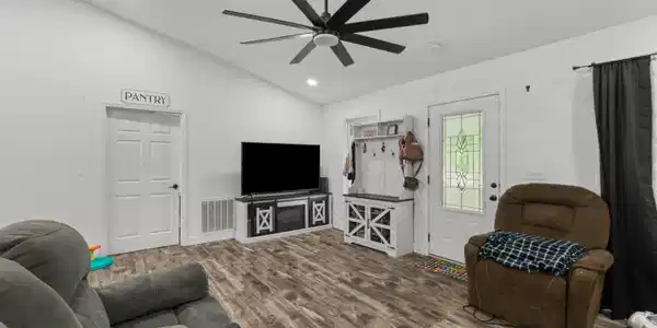 Image 4: 008-753DaltonRidgeRoad-ThornHill-TN-3788