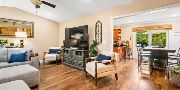 Image 3: 39-304 Dogwood Ln