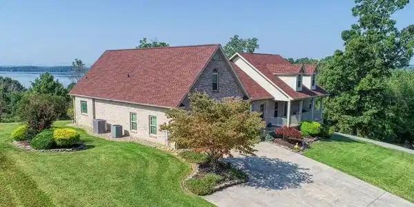 849 Pinnacle Drive