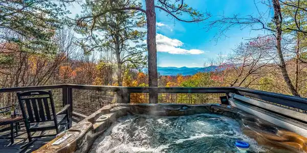 Image 2: 02_Hot_Tub_Mountain_View