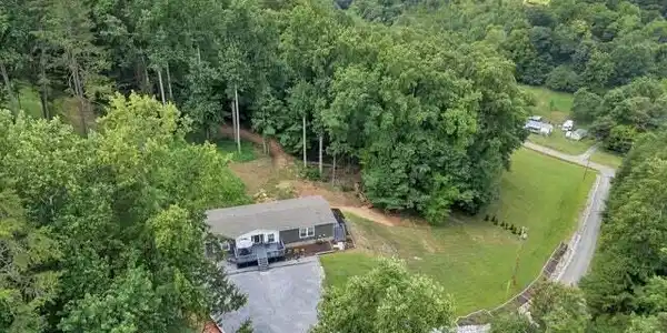 1444 Mount Carmel Rd Rd