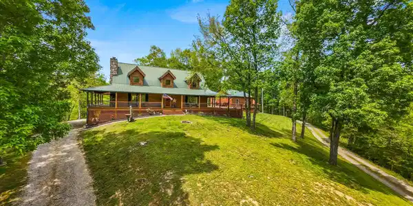 761 N Knob Creek Rd