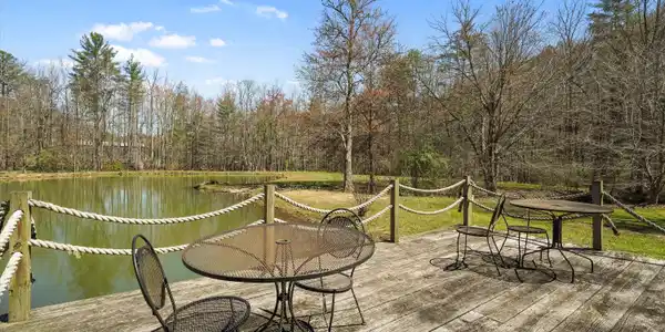 Image 3: 32-1525 Cove Ln 03