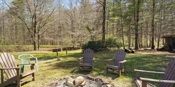 Image 4: 31-1525 Cove Ln 02