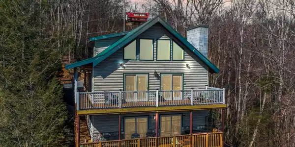 940 Stans Rd