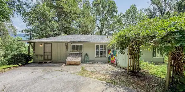 2620 Wears Valley Rd