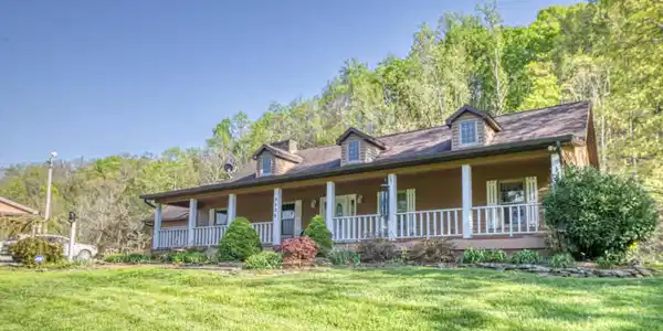 2226 Holt Town Rd