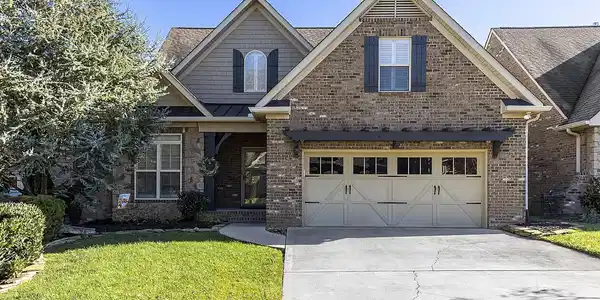 1205 Bishops View Lane
