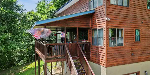 Image 2: 1_dji_0085