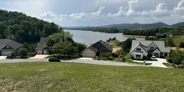6322 Coves Edge Trail Tr