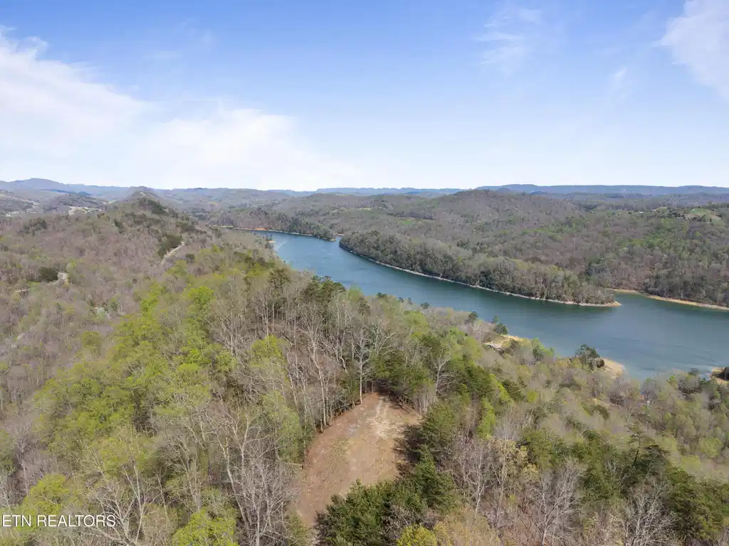 Image 1: Bluff_View_Rd 0009
