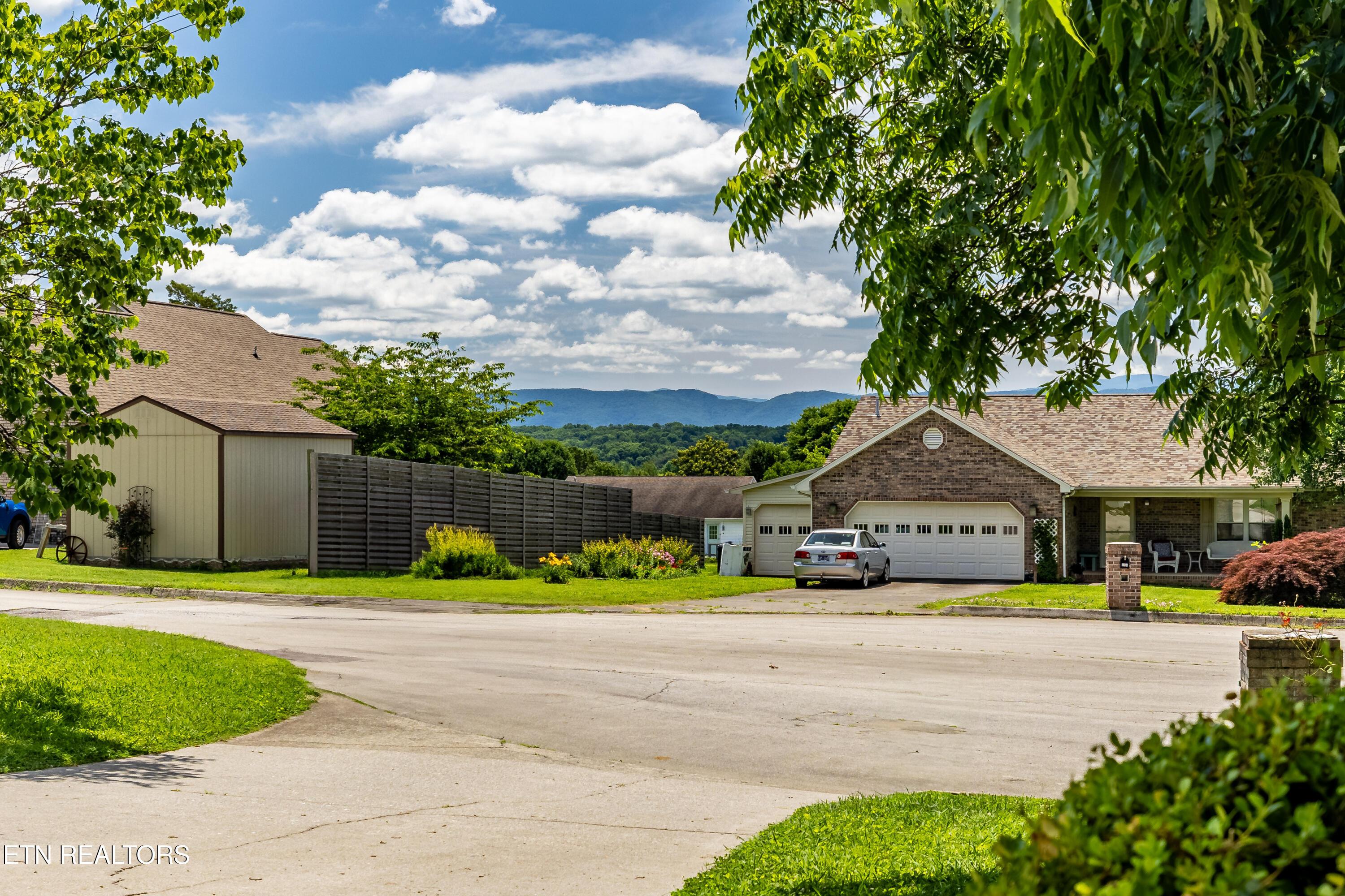 Image 3: Mountain View Front Porch