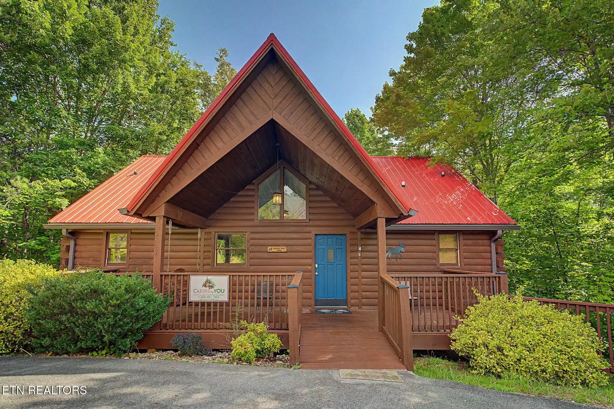 Image 1: 4-web-or-mls-2805-alexander-pl
