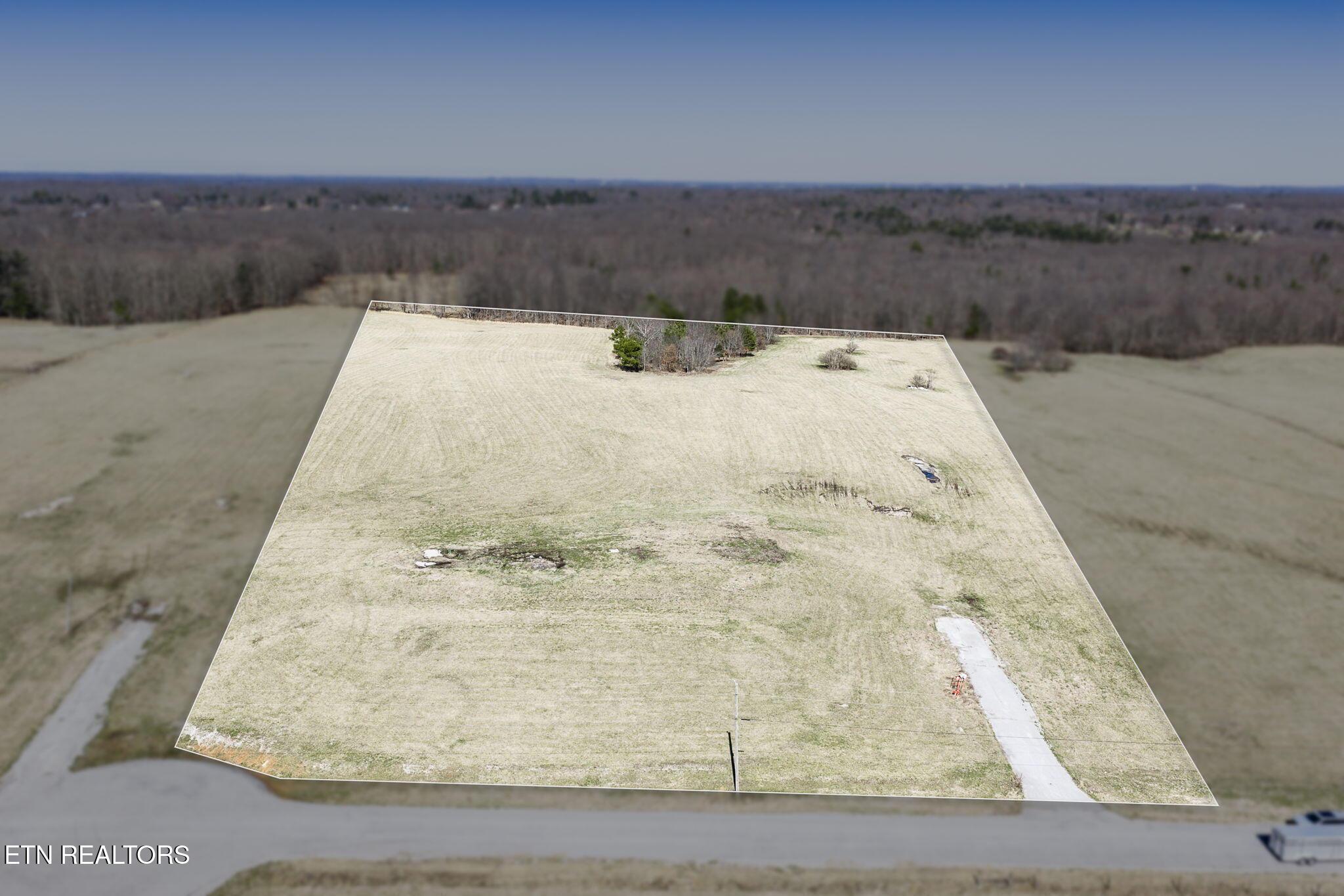 Image 1: Lot 4