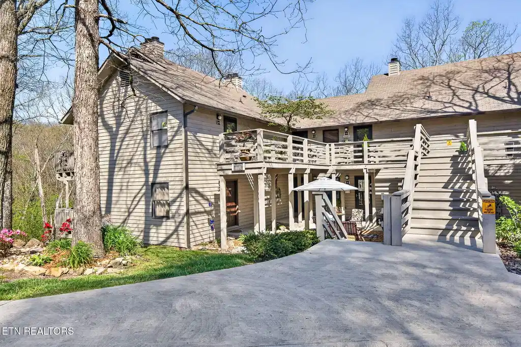Image 1: 9-web-or-mls-145 Moytoy Rd 105_043_TNPC