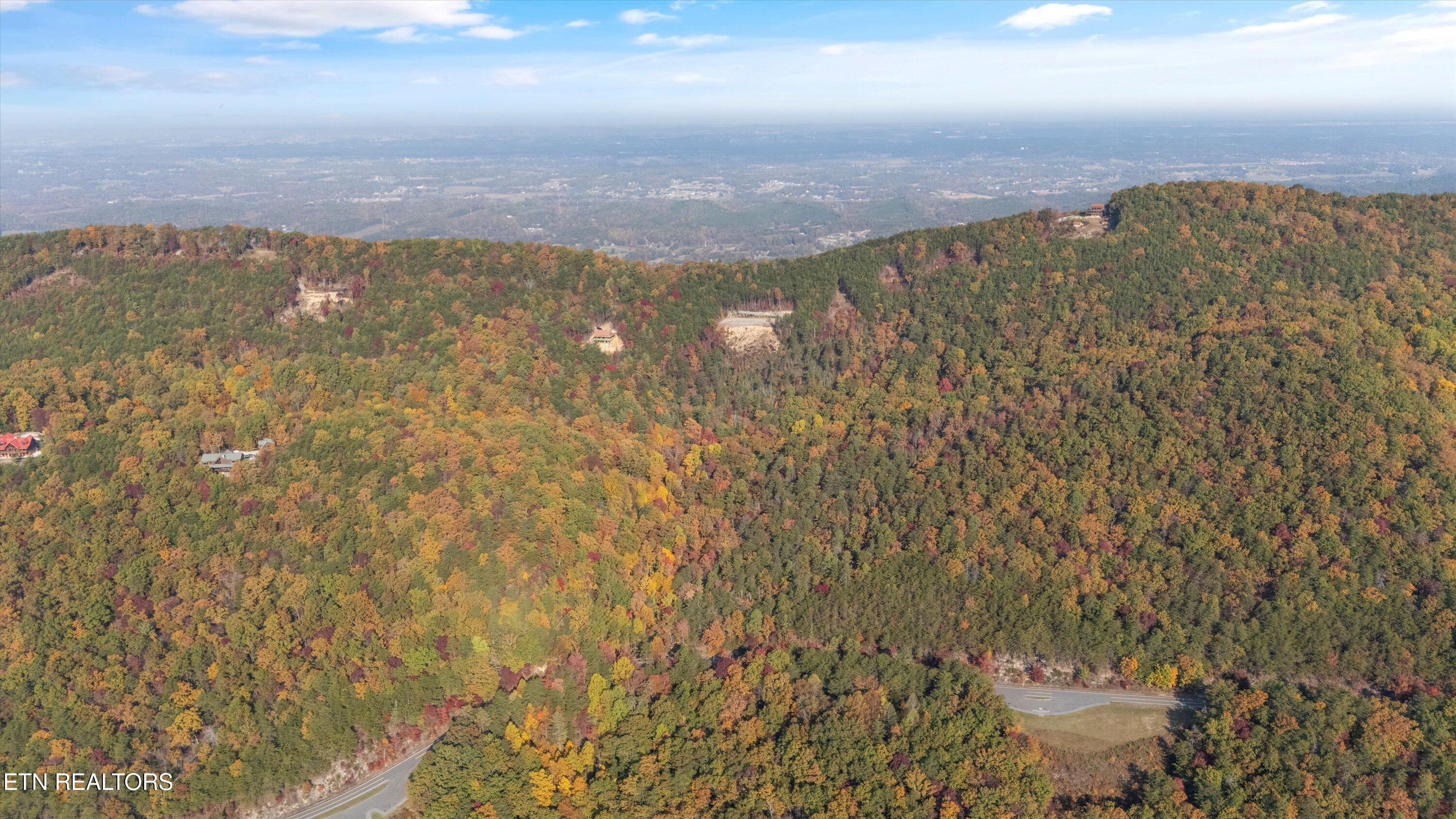 Image 4: 10-Chilhowee Trail-009